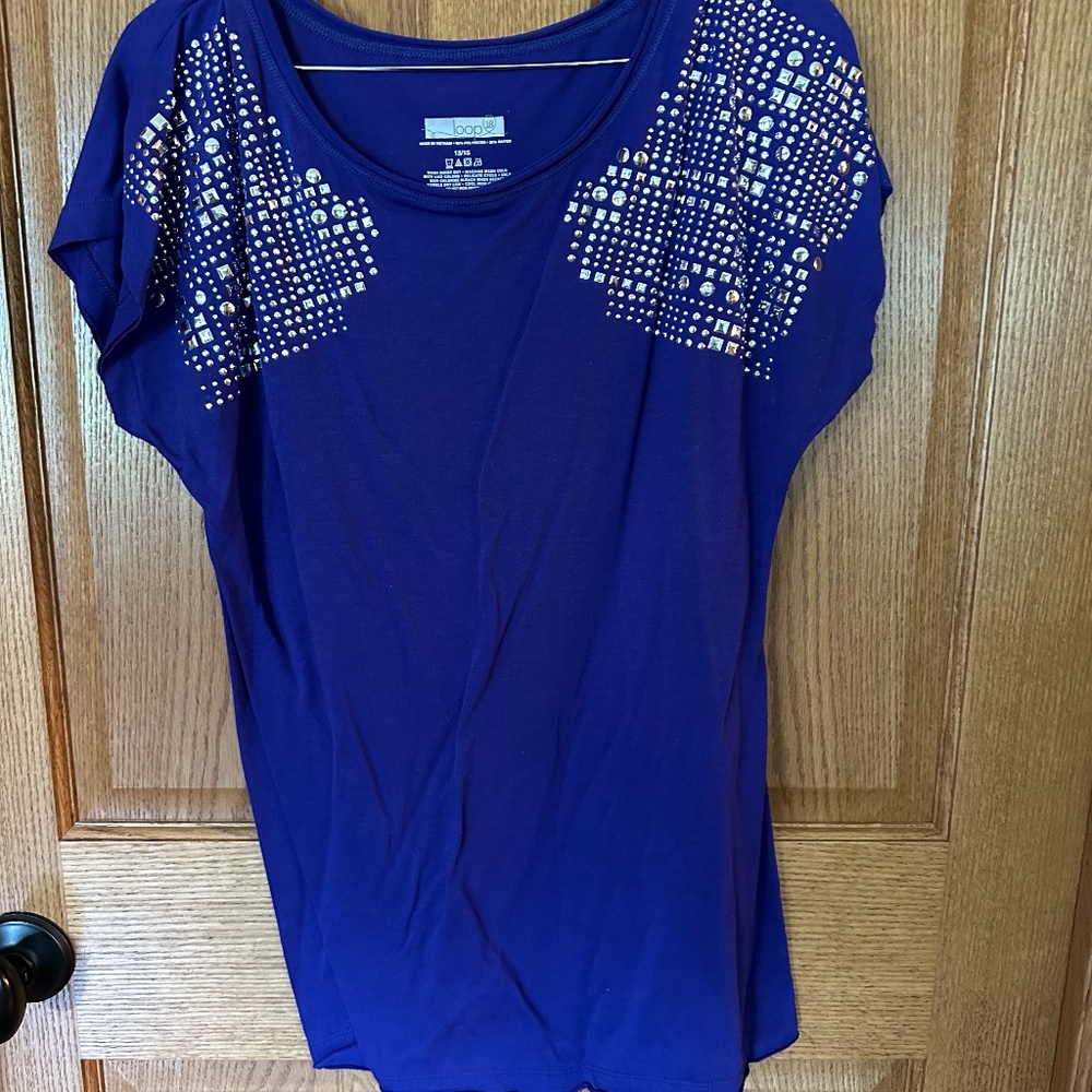 Loop 18 Royal Blue T-Shirt Knit Top with Shoulder Bling.  Size 13/15.